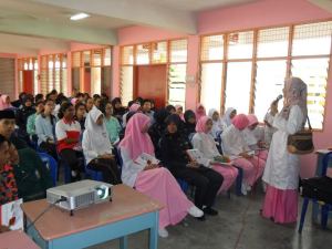 Talk at SMK Kamarul Bahrin, Labis